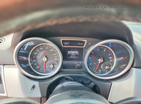 4JGDA5JB8HA984916 2017 MERCEDES-BENZ GLE Gray Սարքավորումների վահանակի տեսք