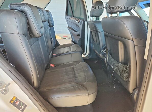 4JGDA5JBXGA658730 2016 MERCEDES-BENZ GLE White Vista interior trasera