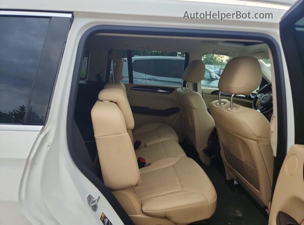 4JGDF6EE3HA886565 2017 MERCEDES-BENZ GLS White უკანა სალონის ხედი