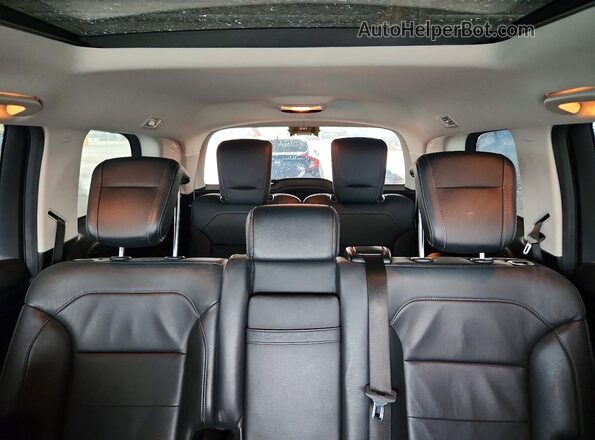 4JGDF7DE0JB005778 2018 MERCEDES-BENZ GLS White Հետևի նստատեղերի տեսք