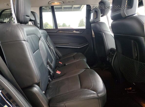 4JGDF7DE2HA747244 2017 MERCEDES-BENZ GLS Черный Вид задних сидений