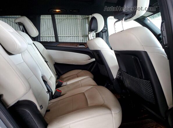 4JGDF7DE5JB097387 2018 MERCEDES-BENZ GLS Gray უკანა სალონის ხედი