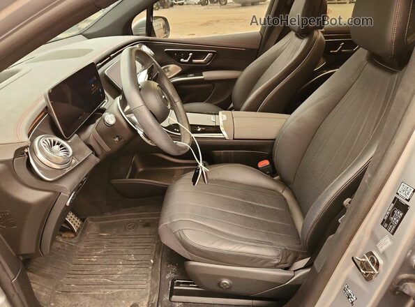 4JGDM2EB3PA023610 2023 MERCEDES-BENZ EQS Silver Widok wnętrza z przodu