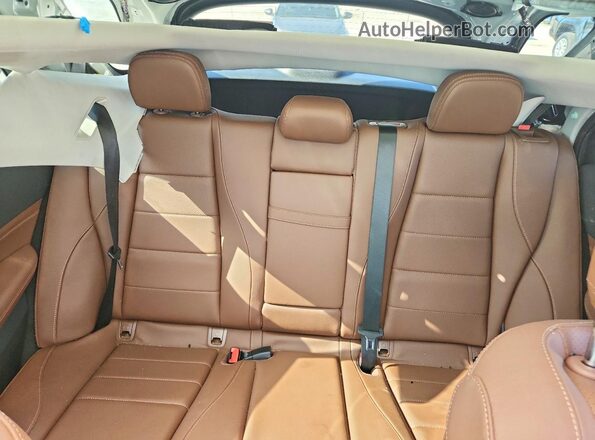 4JGFB4EB2SB493138 2025 MERCEDES-BENZ GLE Gray Vista de los asientos traseros