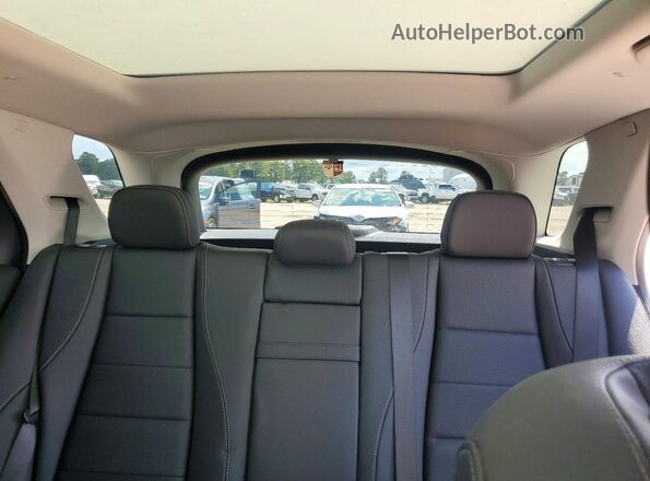 4JGFB4FB6SB359117 2025 MERCEDES-BENZ GLE White Vista de los asientos traseros