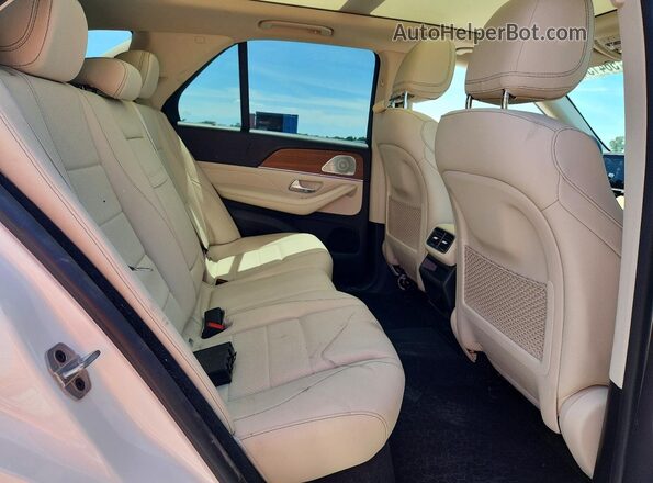 4JGFB4JB4NA731006 2022 MERCEDES-BENZ GLE White Vista interior trasera