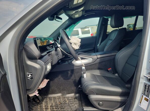 4JGFB5KB6RB236875 2024 MERCEDES-BENZ GLE Silver Front interior view
