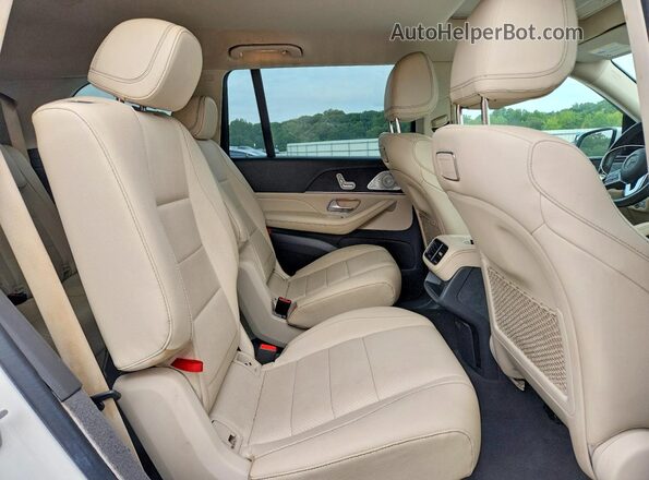 4JGFF5KE4LA097745 2020 MERCEDES-BENZ GLS White Widok wnętrza z tyłu