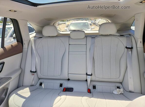 4JGGM1CB7PA008912 2023 MERCEDES-BENZ EQE White Vista de los asientos traseros