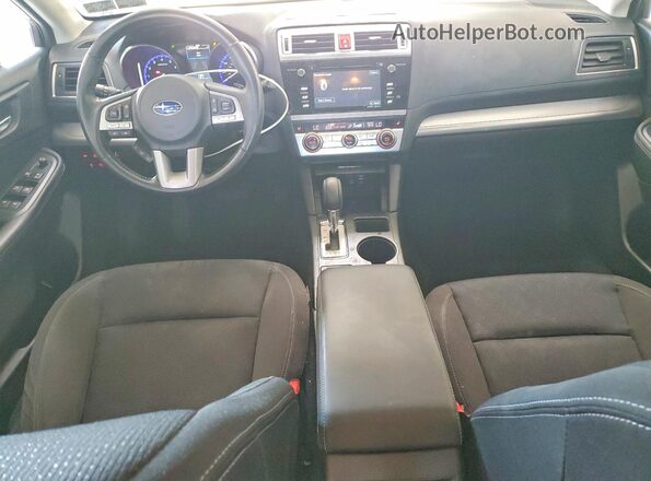 4S3BNAH67H3056293 2017 SUBARU LEGACY Silver Widok deski rozdzielczej