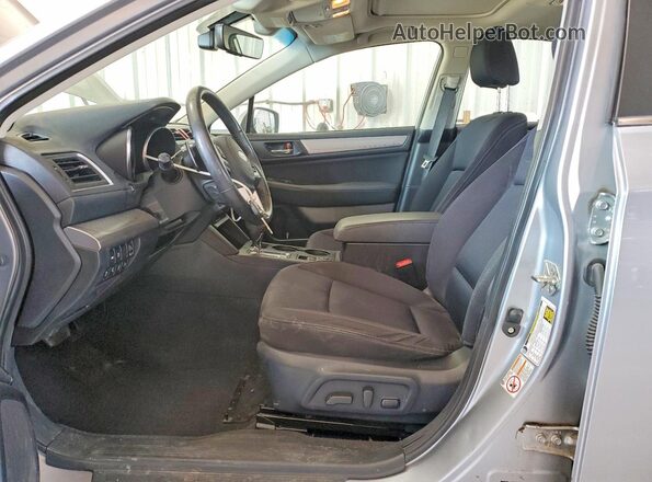 4S3BNAH67H3056293 2017 SUBARU LEGACY Silver Widok wnętrza z przodu