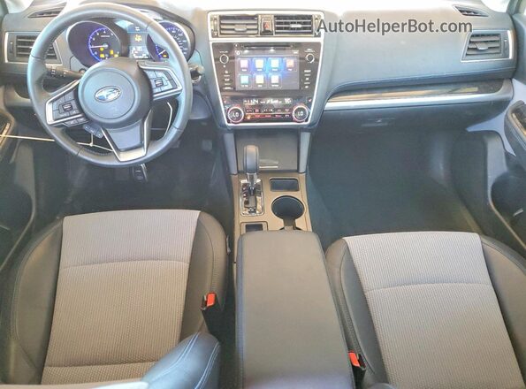4S3BNAS60J3019035 2018 SUBARU LEGACY Silver Առջևի վահանակի տեսք