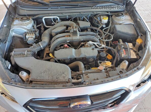 4S3BNAS60J3019035 2018 SUBARU LEGACY Silver Սալոնի հետևի տեսք