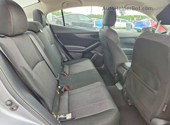 4S3GKAD68J3618924 2018 SUBARU IMPREZA Серебряный Вид задних сидений