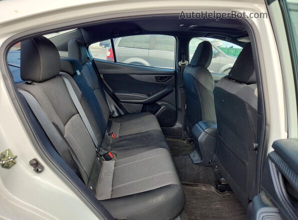 4S3GKAL68H3614187 2017 SUBARU IMPREZA Белый Вид задних сидений