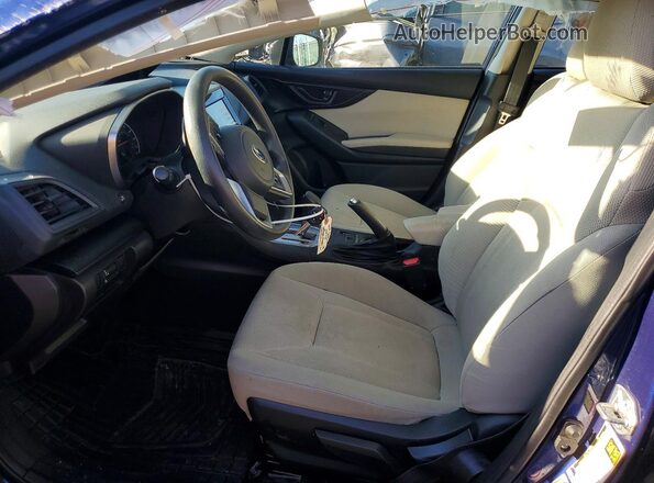 4S3GTAB64H3739590 2017 SUBARU IMPREZA Синий Вид салона спереди