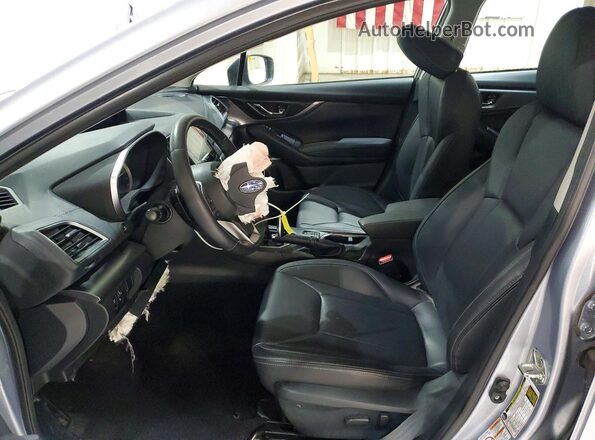 4S3GTAT69K3734634 2019 SUBARU IMPREZA Серебряный Вид салона спереди