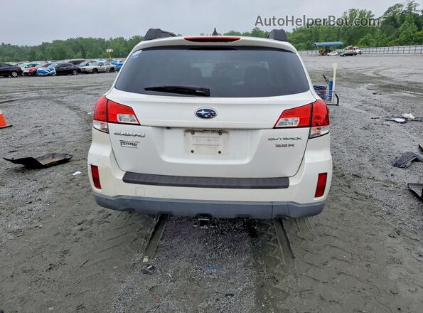 4S4BRDLC5C2221013 2026 SUBARU OUTBACK White Вид ззаду