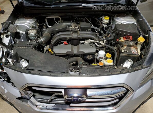 4S4BSACC7J3338599 2018 SUBARU OUTBACK Silver Engine compartment view