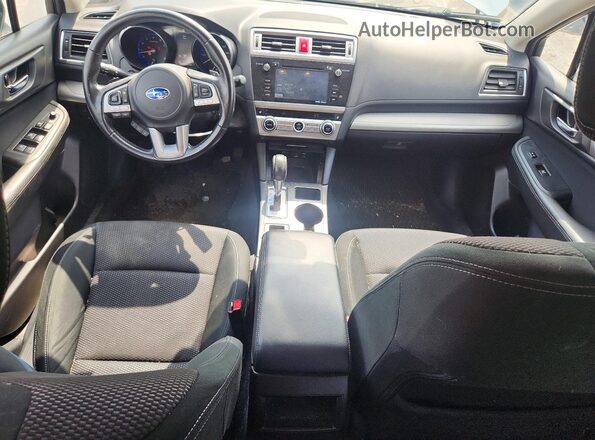 4S4BSAHC3H3287069 2017 SUBARU OUTBACK Серебряный Вид панели приборов