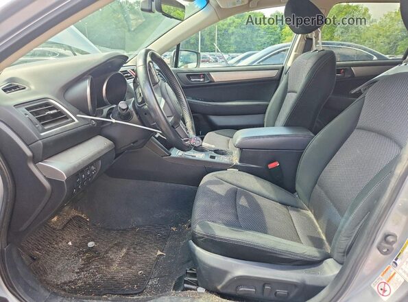 4S4BSAHC3H3287069 2017 SUBARU OUTBACK Серебряный Вид салона спереди