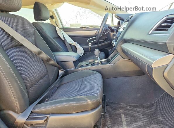 4S4BSAHC9K3379441 2019 SUBARU OUTBACK Blue Front interior view