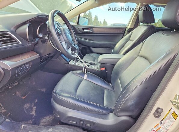 4S4BSENC6H3385752 2017 SUBARU OUTBACK White Front interior view