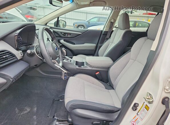 4S4BTACC3L3143342 2020 SUBARU OUTBACK White Front interior view