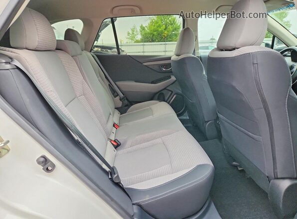 4S4BTACC3L3143342 2020 SUBARU OUTBACK White Rear interior view