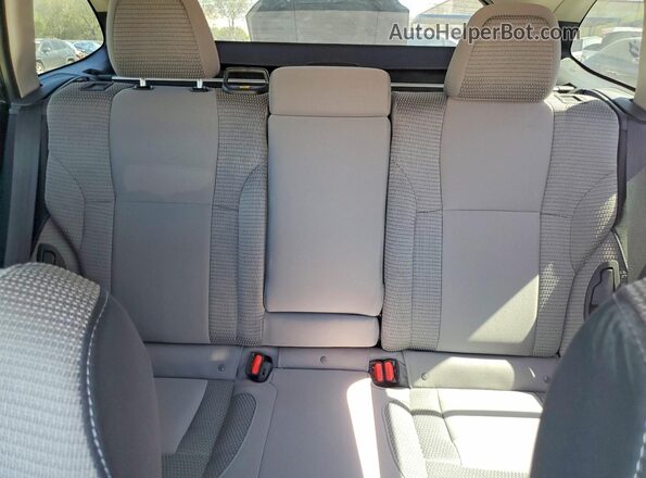 4S4BTAFC1S3204472 2025 SUBARU OUTBACK Silver Вид задніх сидінь