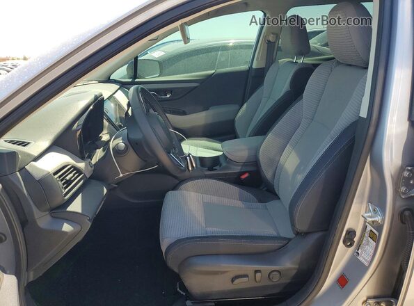 4S4BTAFC1S3204472 2025 SUBARU OUTBACK Silver Вид салону спереду