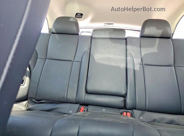 4S4BTALC5L3244821 2020 SUBARU OUTBACK White Вид задніх сидінь