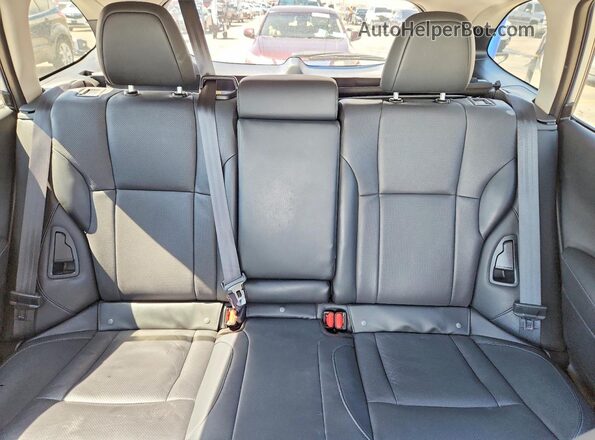 4S4BTANC6R3261987 2024 SUBARU OUTBACK Silver Vista de los asientos traseros