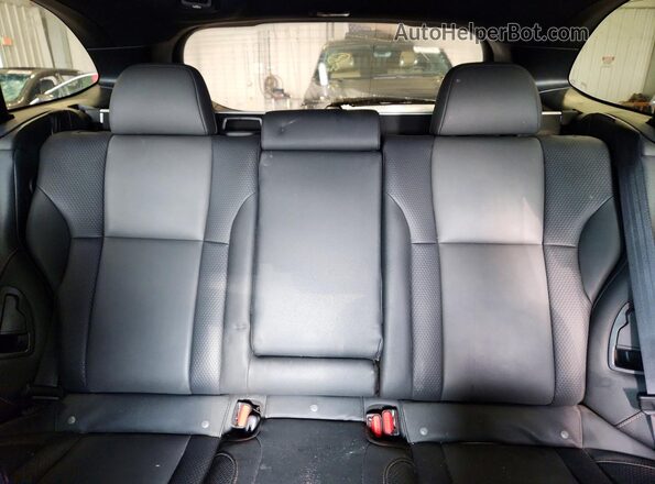 4S4BTGUD4N3111240 2022 SUBARU OUTBACK White Rear seats view