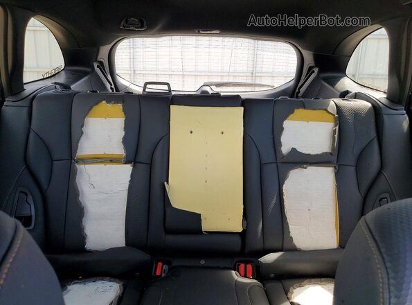4S4BTGUD5N3281204 2022 SUBARU OUTBACK Silver Вид задніх сидінь