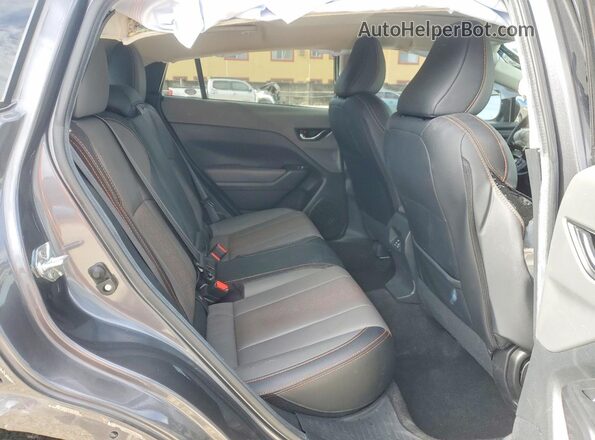 4S4GUHM60R3835863 2024 SUBARU CROSSTREK Gray უკანა სავარძლების ხედი