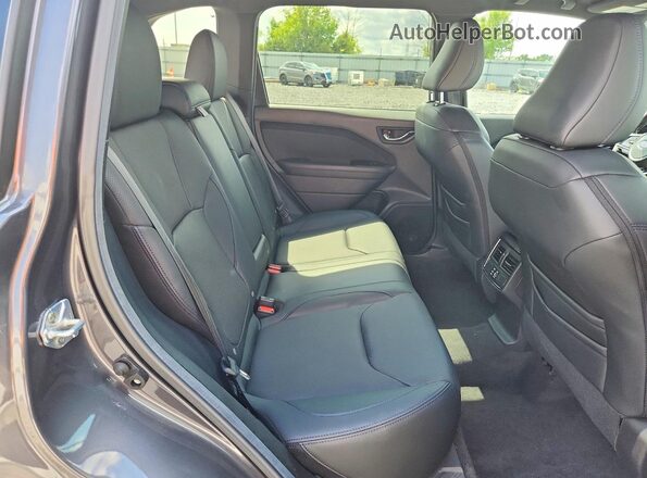 4S4SLDR6XT3028529 2026 SUBARU FORESTER Gray Widok tylnych siedzeń