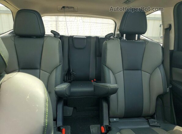 4S4WMAKD2R3446565 2024 SUBARU ASCENT White Vista de los asientos traseros