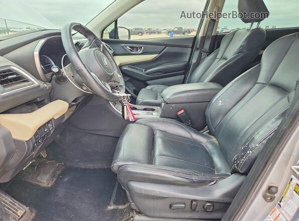 4S4WMAPD8K3410734 2019 SUBARU ASCENT Серебряный Вид салона спереди