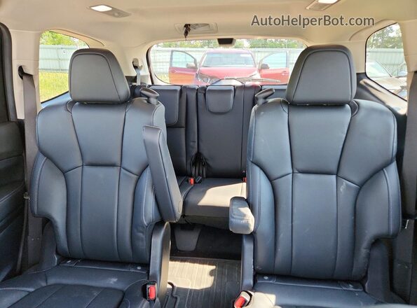 4S4WMAUDXS3403014 2025 SUBARU ASCENT Silver Rear seats view