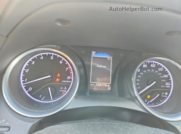4T1B11HK5KU180228 2019 TOYOTA CAMRY Silver ხელსაწყოთა პანელის ხედი