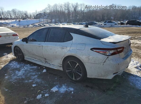 4T1B61HK4JU148466 2018 TOYOTA CAMRY White Rear left