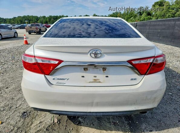 4T1BD1FK0GU180400 2016 TOYOTA CAMRY White Вид ззаду