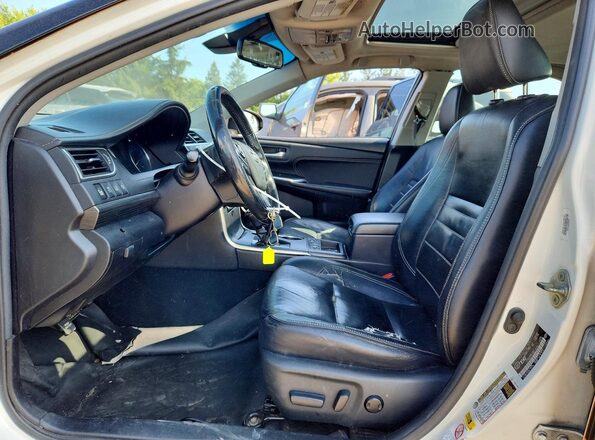 4T1BD1FK3HU213780 2017 TOYOTA CAMRY Black Вид салону спереду