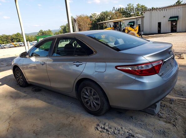 4T1BF1FK0GU163350 2016 TOYOTA CAMRY Silver Trasero izquierdo
