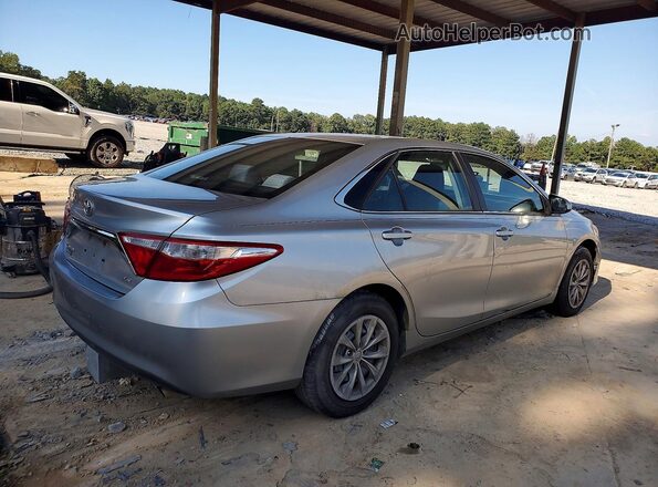 4T1BF1FK0GU163350 2016 TOYOTA CAMRY Silver Trasero derecho