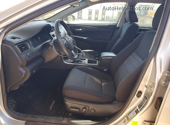 4T1BF1FK0GU163350 2016 TOYOTA CAMRY Silver Vista interior delantera