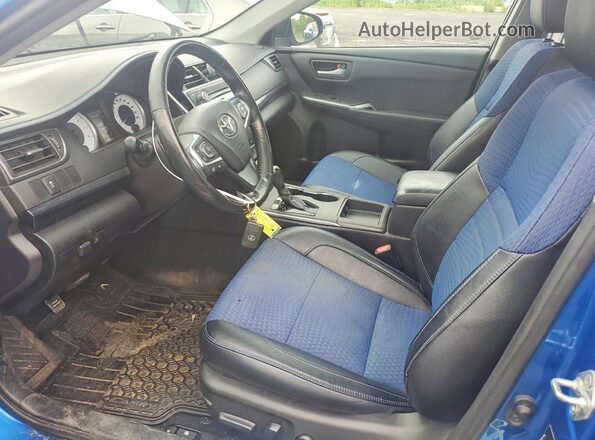4T1BF1FK1GU561117 2016 TOYOTA CAMRY Blue წინა სალონის ხედი