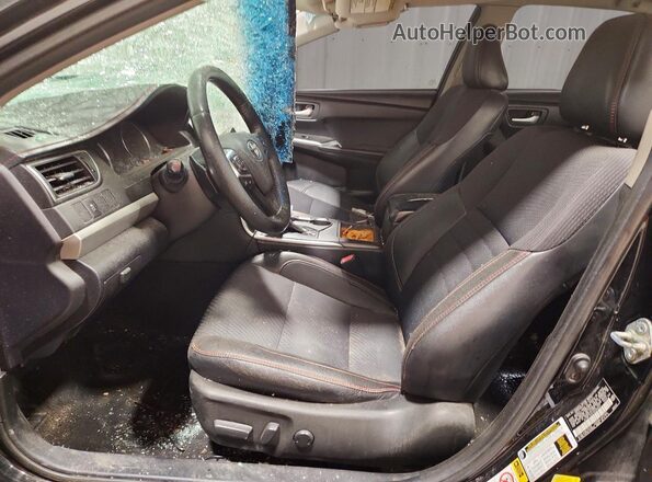 4T1BF1FK2HU393327 2017 TOYOTA CAMRY Черный Вид салона спереди