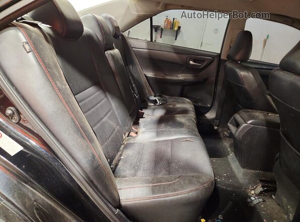 4T1BF1FK2HU393327 2017 TOYOTA CAMRY Черный Вид задних сидений